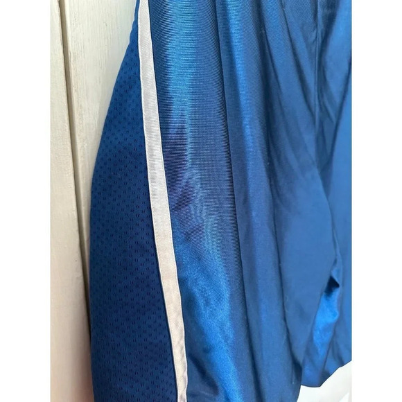 Men’s size Large blue basketball shorts - Picture 11 of 12